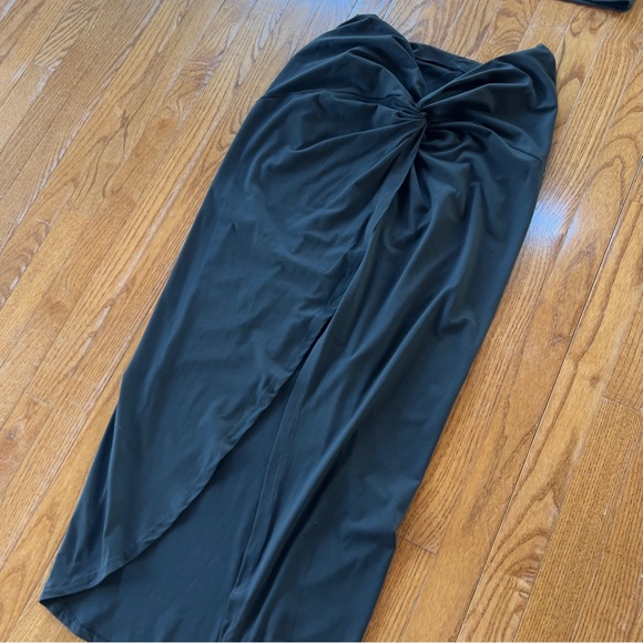 2 Piece Set - Picture 2 of 4